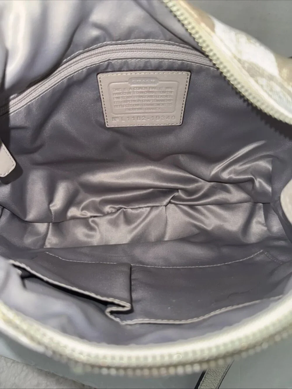 Coach Kristin Signature Hobo White Silver Grey Shoulder Purse Handbag Bag Y2K